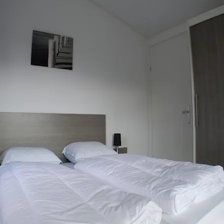 Holiday home Modern Near Brunssummerheide *